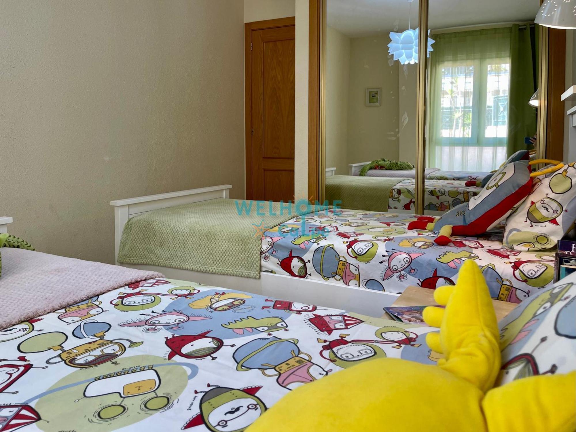 Manzana Bonito Y Comodo Apartamento Con Piscina 칼페 외부 사진