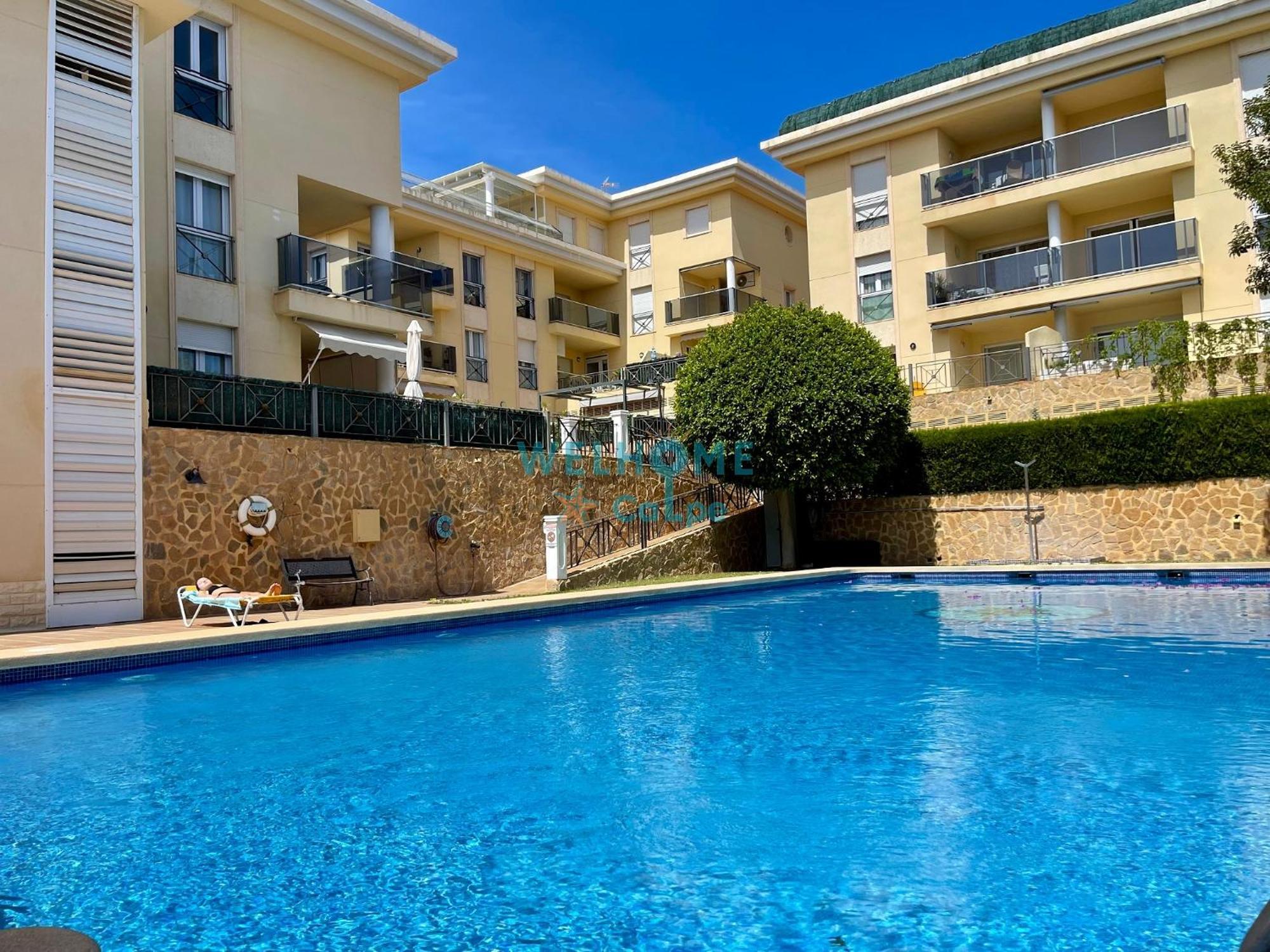 Manzana Bonito Y Comodo Apartamento Con Piscina 칼페 외부 사진